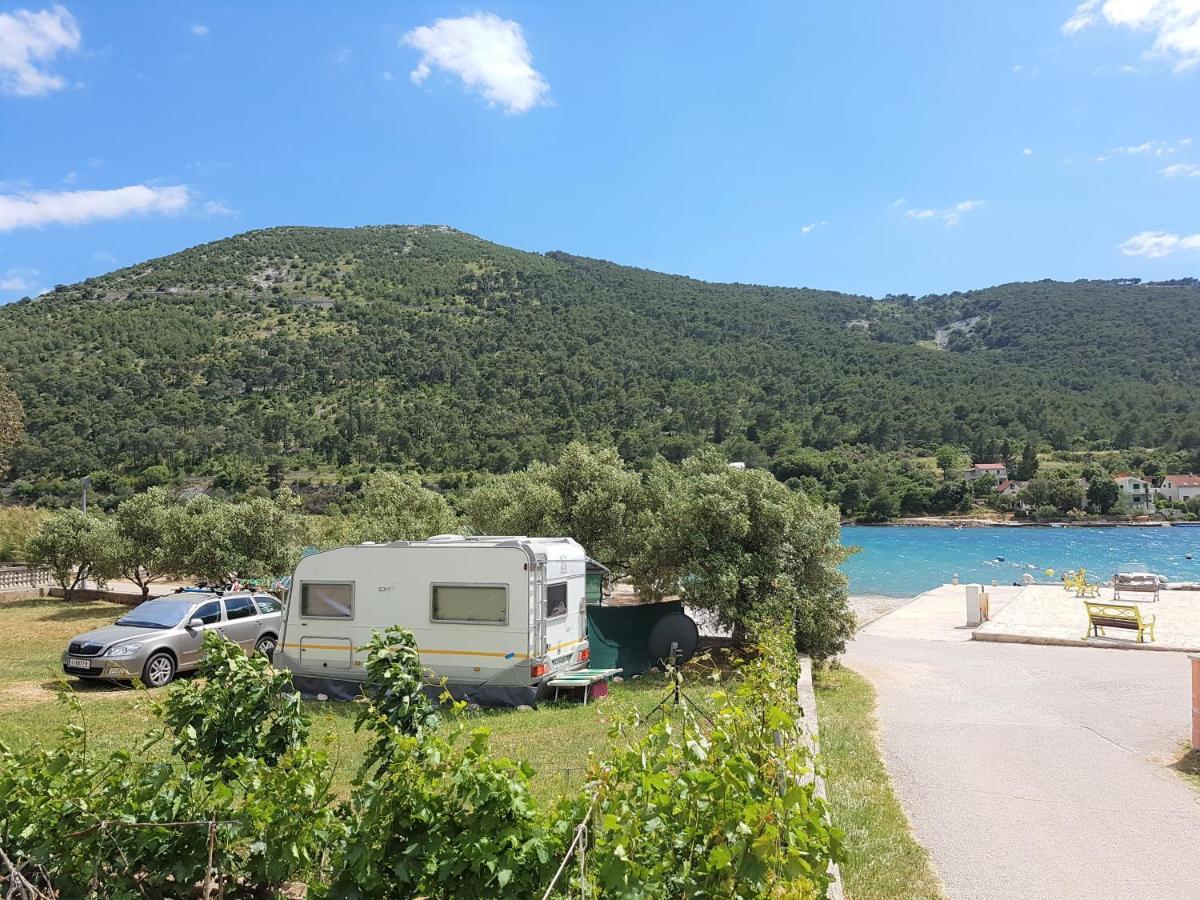 Auto Camp On The Beach - Grebastica Exterior photo